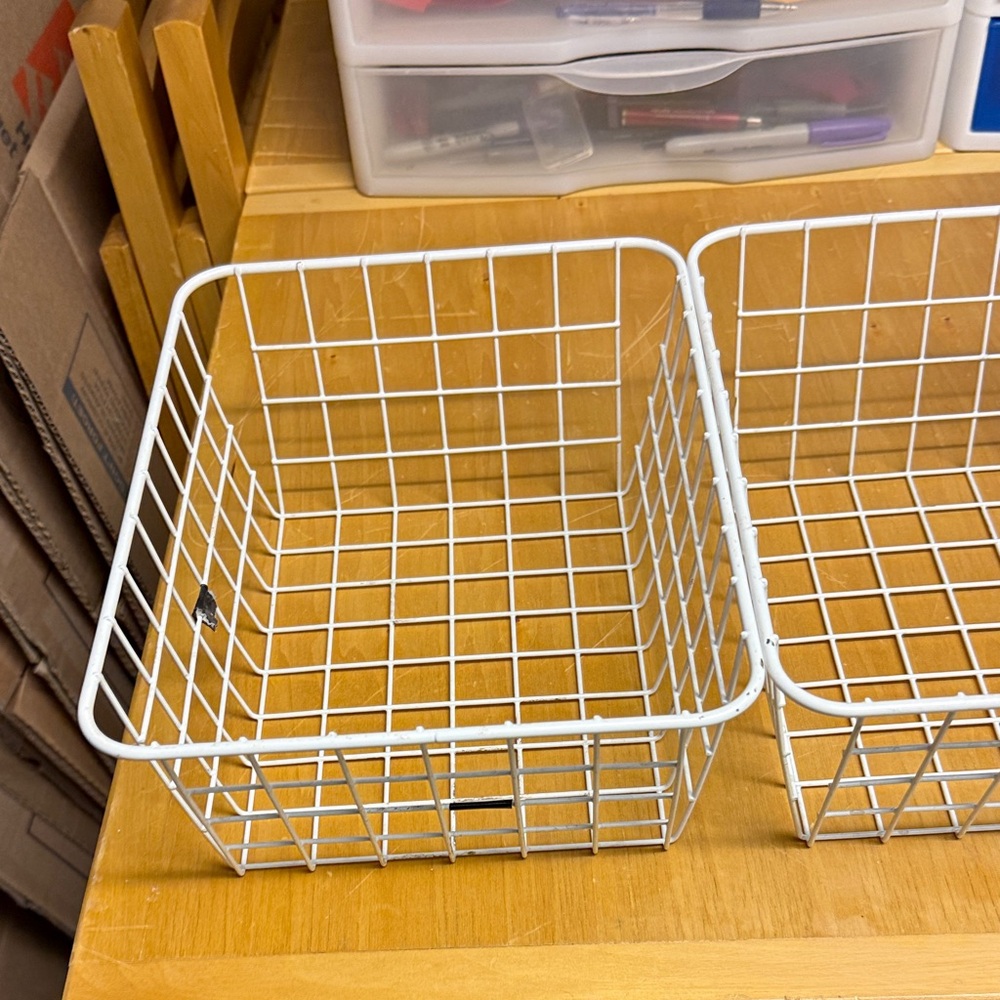 White Wire Storage Baskets- set of 4